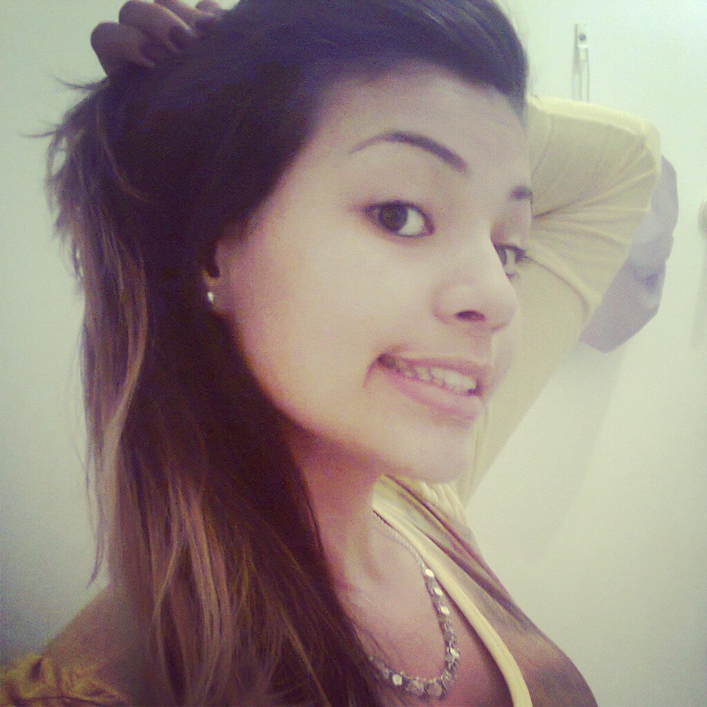 eai , life eu te amo muito obrigada por tudo , hj e nois , amanha e nois e depois tb e nois ! te amo 3 @pequena_miles aqui .