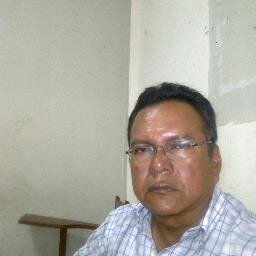 Más vale una cabeza que piensa, que mil bocas que hablen.
                                    Víctor Hugo