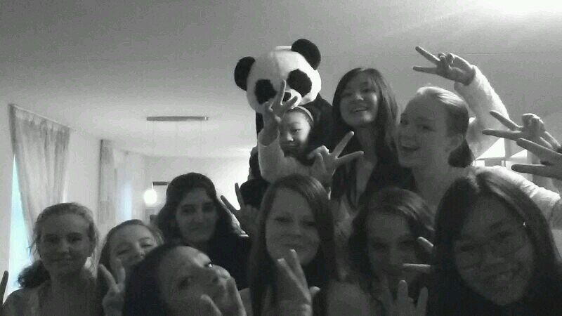 BlondeIsBoss003's profile picture. Sherlock Holmes 3 / Piano 3 / Family 3 / Friends 3