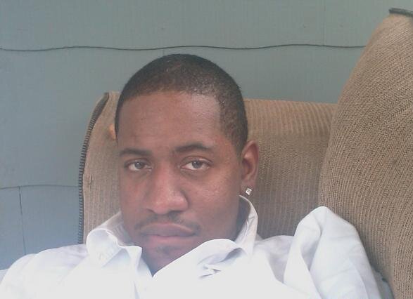 I am a hardworking intelligent black man with ambitious goals and dreams. A Very well rounded Brutha...with alot goin for myself. Anything u wanna know just ask