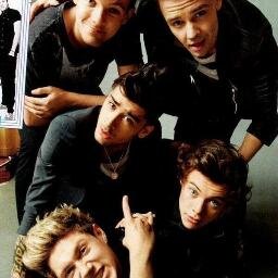 You just got a free follow cuz ur sexy a'f(-; go follow @TheRosiestAngel :D :#Directioner #5SOS #Janoskians