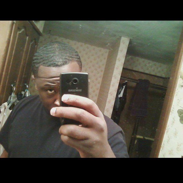 Gabe da name!! Looking fa a book to read n my bio?? #YoBad jus KNo fa tHe money I'll pop sum #seRious