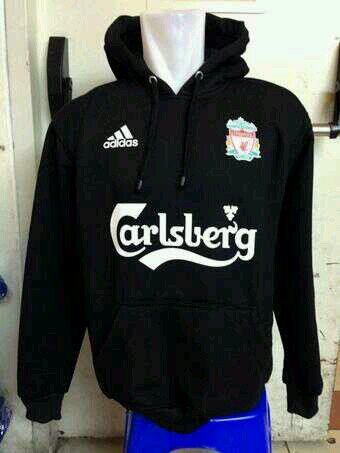 kami menjual hoodie club eropa hanya 120ribu size xxl tambah 10ribu. more info sms or WA 0888-9158-930
