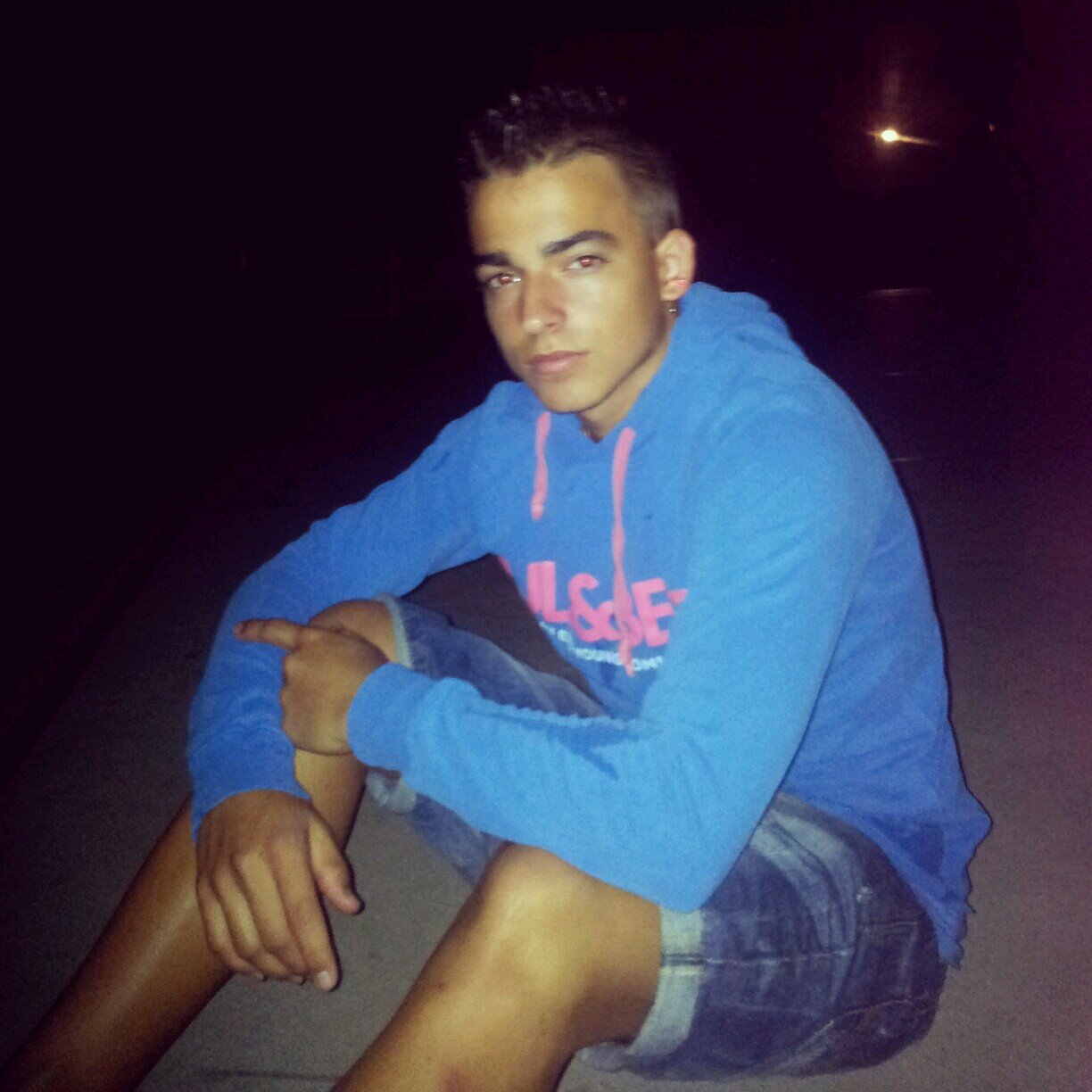 EricRoodriy22's profile picture. 