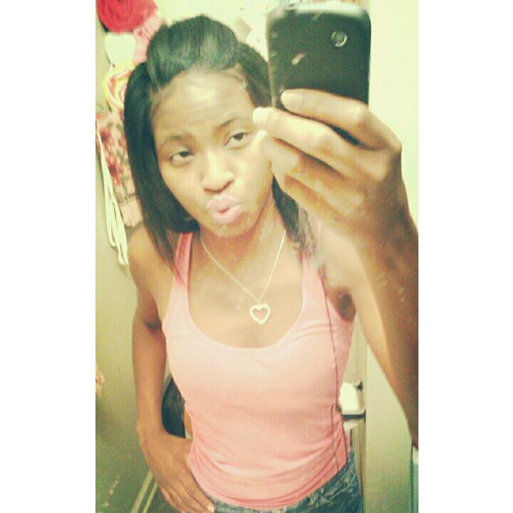 Follow me on Instagram: @x__reiaaaa