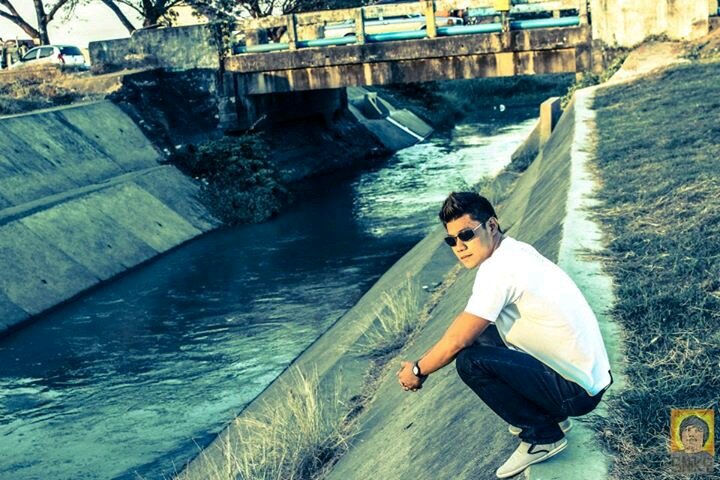 #I'm just a simple guy#humble person#sweet#caring