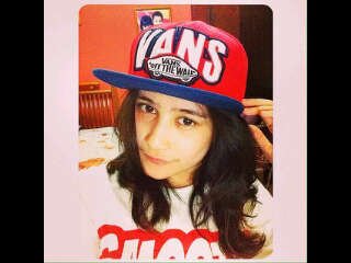 Official fans of @PrillyBie» Resmi+fllwd by kak prilly {260612} ¤ Followed by @PrillyBie @UllyJulita @RowienaJS @shrnsahertian,Dll ~GGS(Sisi)