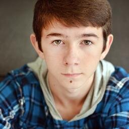 Award Winning Actor. I'm a TV / Film / Commercial Actor from Vancouver, Canada.  I Love Comedy, Gaming, Filming & Anime.