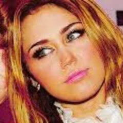 miley_fener's profile picture. 'BOŞVER !NE BIR RESMIN KALSIN BENDE NEDE İSMIN ! UYUDUĞUMDA KAPANAN GÖZLERIM SABAH'A AÇILMASIN.. DOĞMASIN GÜNEŞLERIM GÜNDÜZLERIM KARARSIN.. HERŞEY YAŞANDIĞI KAD