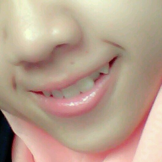 I smiled, not that my life was perfect. That's just my way of thanks, enjoy the life which God has given. IG & Line : unnulcheerful