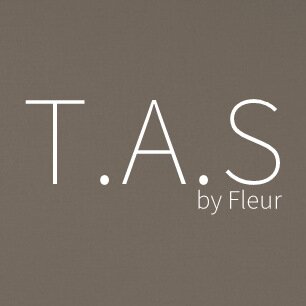 T.A.S by Fleur is een webshop waar je de meest trendy Tassen, Accessoires en Sieraden zult vinden!