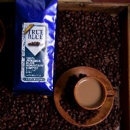Lovers of Jamaica Blue Mountain Coffee, sharing tips, opinions and everything else..powered by TrueBlueJamaica - microroasted JBLM!