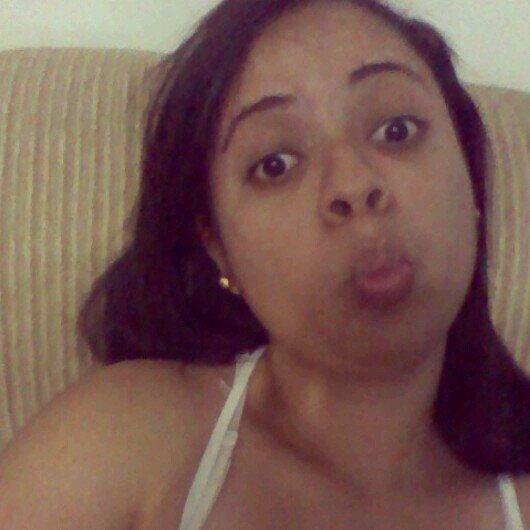Na bocÁ das recalcadas meu nome é poema ,
faz a ttuÁ qq. eu faço a minhÁ e vê se não atrassa meu esquemÁ (8)'