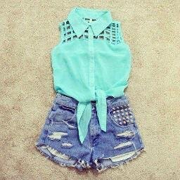 Lo último en moda. Eres única, lleva tu estilo! Da RT o FAV si te gustan :)