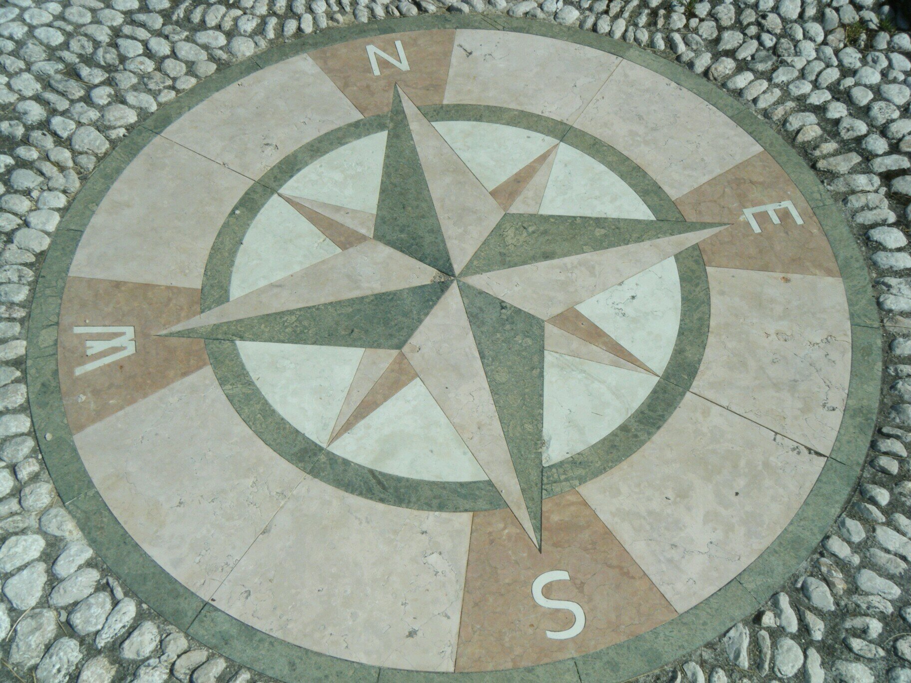 CarefoulWillow's profile picture. 