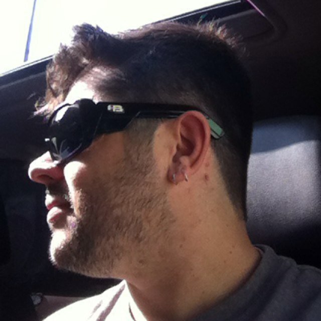 Deejay e produtor.