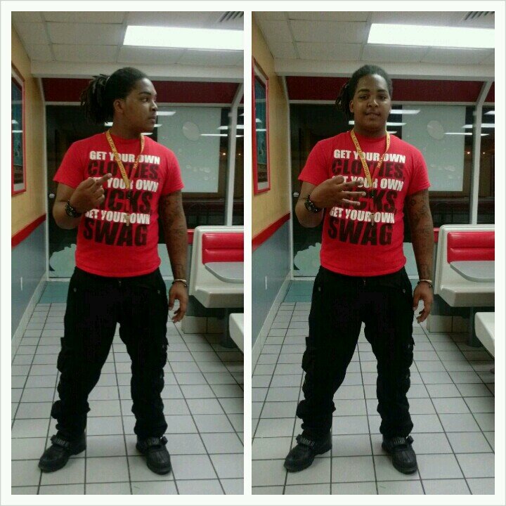 Im Keepin Shit Real All You Niggas Fake , Flaw ! So I Stay Too Myself If You Wanna Know More Bout Me Check Out My Tweets . . .