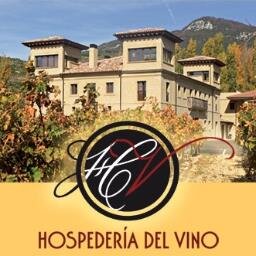 La familia Puelles transforma la finca junto al molino del s. XVII en una preciosa bodega y hospedería donde el vino y el viajero reposan juntos.