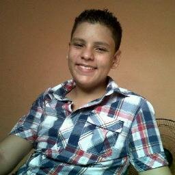 a 13 year old who wants you gost segidores on twitter but I sigos or the yop sigen and love you all that follow me on twitter facebook jose herrera castillo