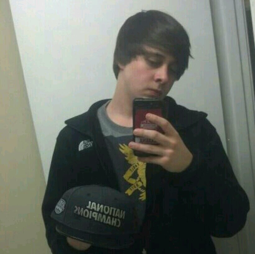 likeabossgif's profile picture. im posting pics/gifs on ifunny follow me and check out my ifunny pics and give them a like!!!!!