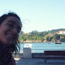 Tengo el único trabajo del mundo en el que entras pesando 50 kilos y sales pesando 150 y manteniendo la figura! Maga? No, maestra.