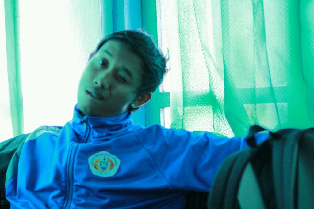 *musician | *pencak silat fighter | *accountant at jember muhammadiyah university | *PIN 3177a24b ( ^_^ )