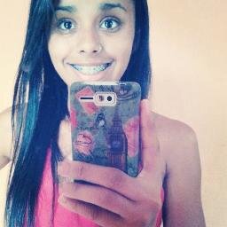 Prazer, Paula Steffler ,  18 anos , Namorando :$ Signo de Touro  :3