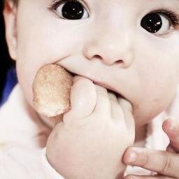 Soy la hija de @Belle_NDRPG y @Rumpel_NDRPG. Mi hermanita @MiniRumbelle_ND. Monosidad pura