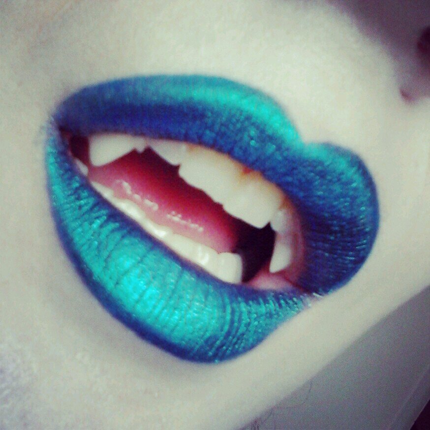 MUA/Blogger IG: @staybeautifulmakeup