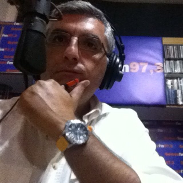 MichaelSvarnias's profile picture. Δημοσιογράφος/Journalist,photo, video, fixer, member  International Federation  Journalists (IFJ), member of ESPIT, https://t.co/P5XG7ZWPMH,Samos Tv