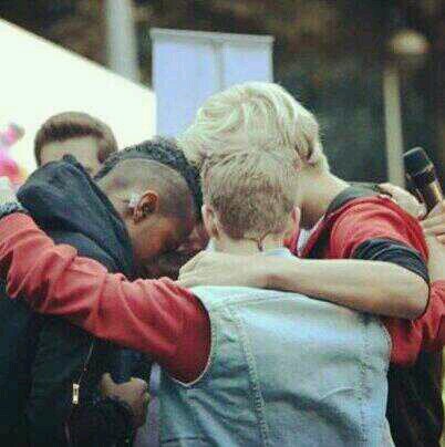 0/5 , always love mainstreet x ~ Sanne rosaline ahlaam dominique