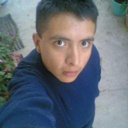 EXTROVERTIDO,SIMPATICO,TRABAJADOR Y MUY COMPROMETIDO CON LA FAMILIA. EQUIPO FAVORITO EL AMERICA.
