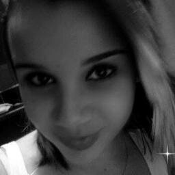 ♡ No coraçao da Lariis @laarybenitez aqi, ela é só minha poisé 2 bjss ;* ♡