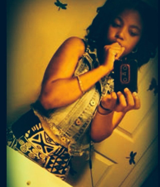 Im young talent in many ways. Im focus on my goals in life. I love every meaning of art.Music is my soul. Im a huge drake & august alsina fan.my hubbies 4Ever.