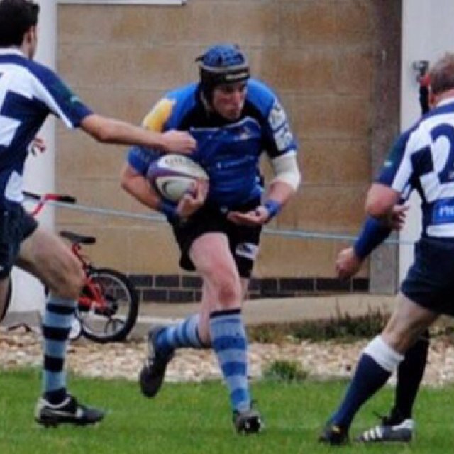 Full time Mortgage Broker / Owner of Kentfield Private Finance. Any spare time involves family, rugby or cricket.
