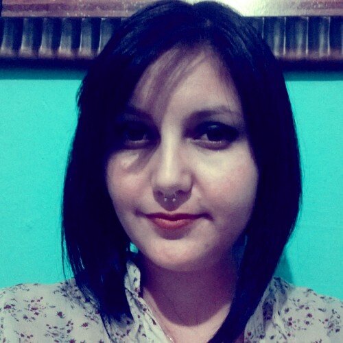 Eu sou paranóica, meu bem. portanto, espero que você não cometa o engano de raciocinar equivocadamente acreditando está lidando com uma pessoa mentalmente sã.