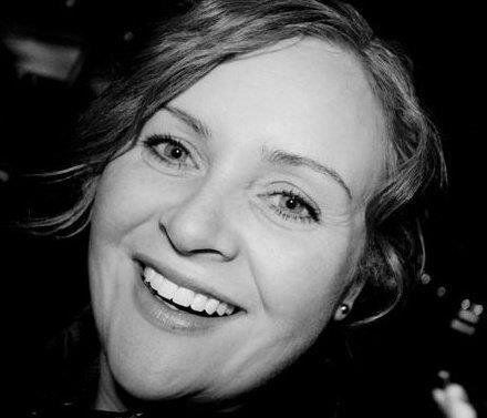 Rachael Hayes Worship serves the local church through live worship events, conferences, training workshops and one-on-one sessions.