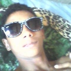 soy un chico alegre agradecido con dios y la vida sigueme y te sigo