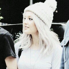 PerrieEdwardsVA's profile picture. Some things look harmless, don't be mistaken. Vampire Academy. [#TeamFangs]