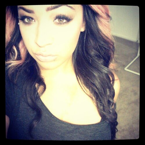 TessBilbrey's profile picture. 