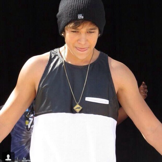 this is a free follow so be nice and follow @ISSSSABELLAAA in return :))))