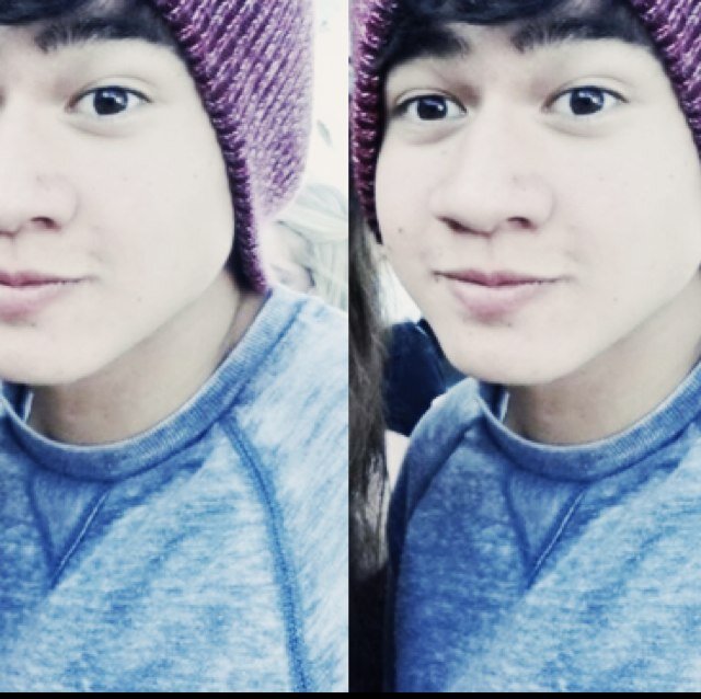 follow @upsetnarry and she'll dm you to calum :)