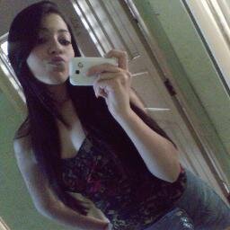 Meu coraÇão é frio mais minha pegada é quente (8;*