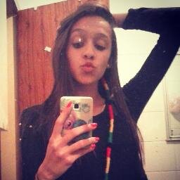 Sinceridade de mais , as vezes machuca.

Sis @user_lo