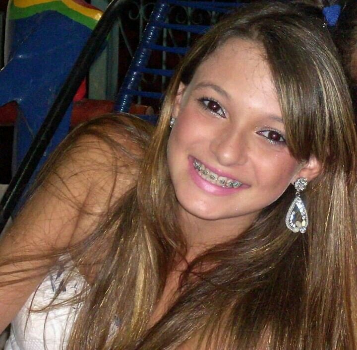 certas coisas, que podem ter me feito sofrer, mas elas simplesmente precisavam acontecer pra me fazer crescer.