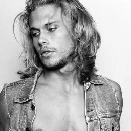 For when my gregarious tendencies runneth over. OOC for @GodOrMonster. •RP•Over 21•Techie•Geek•Still better than you•