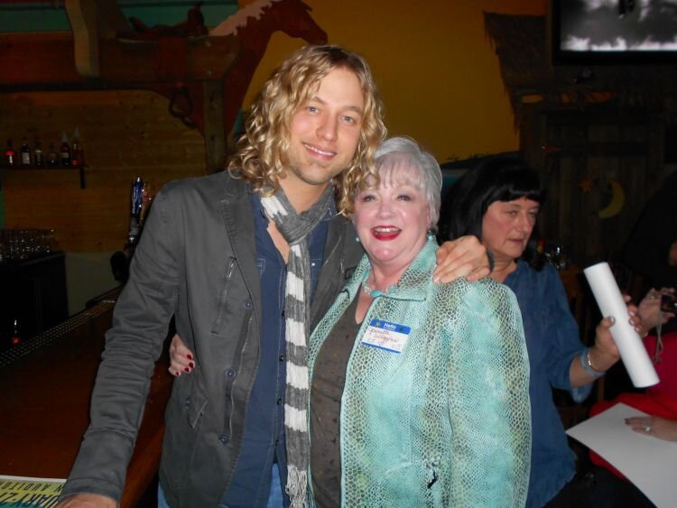 Retired, Home town Houston, TX, Graduated U of H, Mother, Grandmother, Casey James Fan