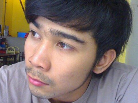 ชีวิตไม่ได้ง่ายแต่มันก็ไม่ได้ยาก หากมันเป็นชีวิตที่เราพอใจ ต่อให้มันซ้ำซากแค่ไหนก็จะยอม  '