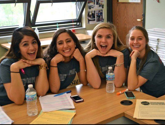 Official Twitter of Hinsdale Central's award winning yearbook, El Diablo. eldiabloyearbook@gmail.com