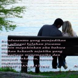 Satu-satunya alasan aku hidup itu adalah KAMU ...
miAstHa_St 30513 :*
